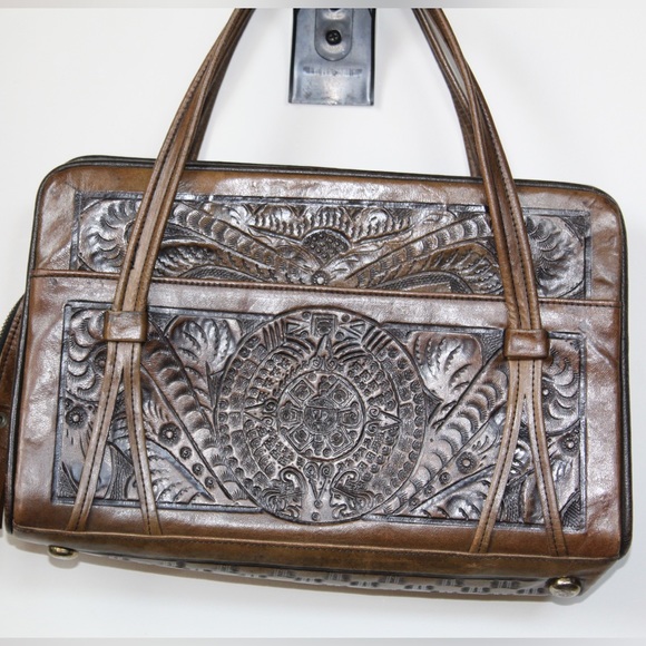 Hand carved tooled leather purse Aztec sun and flower designs genuine leather - Picture 8 of 10